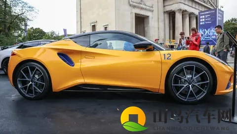 比亚迪最新敞篷跑车谍照首次曝光，网友：像路特斯Emira-2