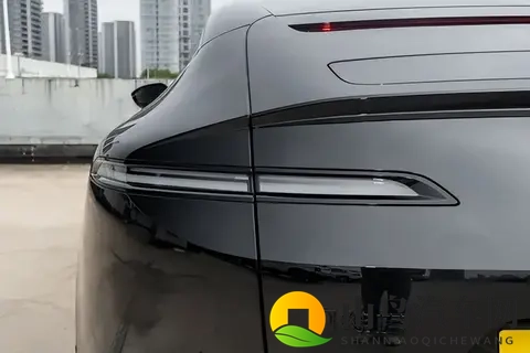 四激光雷达成标配，华为技术加持，新车迎来全面升级-3