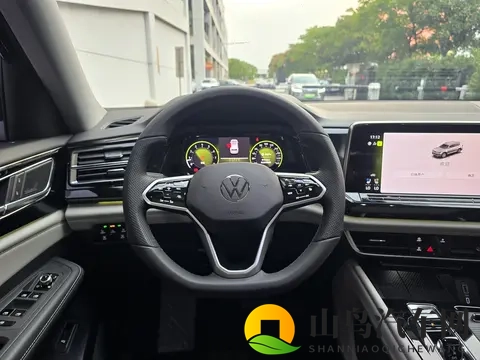 2688万!收台准新大众途昂,家用旗舰SUV一步到位-3