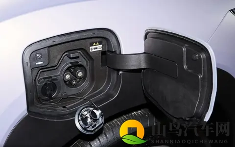 北京现代玩电动真能行，这新款SUV到底靠谱不靠谱-1