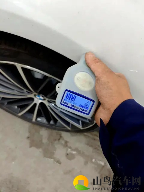 28万拿下准新宝马530Li，体验行政级轿车，舒适豪华超值！-3