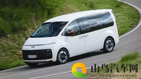 1799万起享百万豪华，风云T11为何敢称移动安全堡垒-1