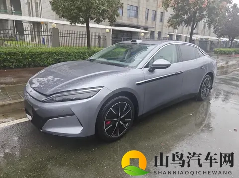 空间更大、技术更先进，比亚迪汉L为何难超汉EV_DMP的销量？-1