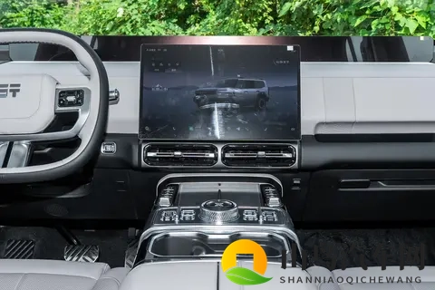 实拍体验:这款方盒子能越野,也能日常通勤,适合喜欢户外出行-3