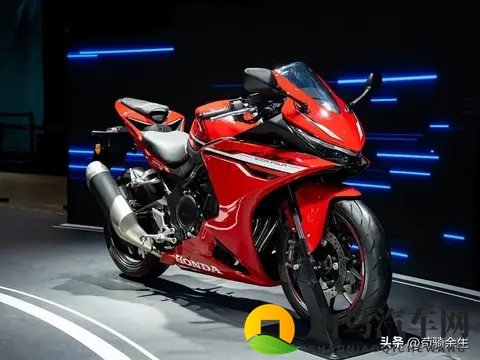 本田2026款携E-Clutch电控离合亮相，CB500四缸版明年入华？-2