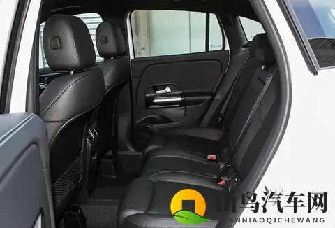 平民版“奔驰SUV”!从299万跌至18万,20T+适时四驱却无人欣赏-1