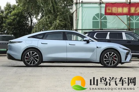 15万买中大型轿车，续航1645km，星途星纪元ES来了-3