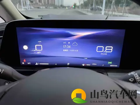 23年一手别克GL8,6万公里,228万拿下家用_商务都合适?-3