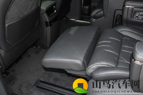 限时享10000元置换金，车长5217mm，配齐冰箱沙发大彩电，极氪009-1