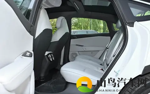 9 月销量仅2526台，1278万起售的极狐阿尔法 S5为何销量遇冷？-1