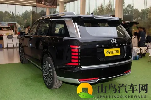 四驱+6座，36万级的帕里斯帝，刹车给力，家用很合适？-1