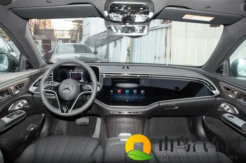 xb567 cc：高性能新车型揭秘：科技与美学并存-1