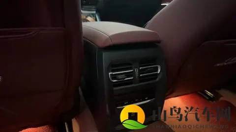 男生女生差差差APP：男女驾驶差异大揭秘，谁更勇敢谁更稳？-1