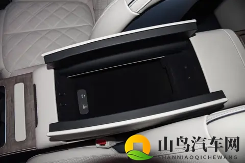 来ET9地平线版深度体验：行政旗舰的“科技感”是噱头还是硬实力-1