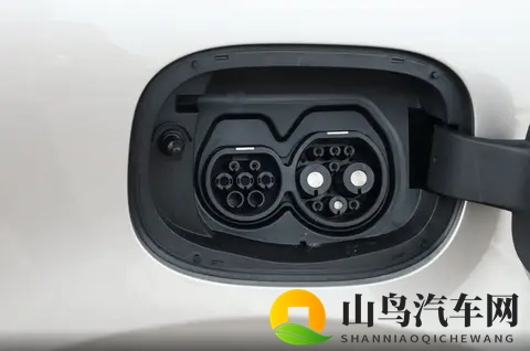 实力再提升,长安Lumin宝藏版惊喜来袭,优惠价479万起-2