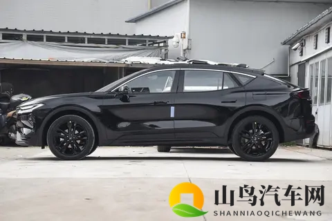 B级车怎么选?这款车型动力油耗低,空间大,配置丰富,值得一看-2