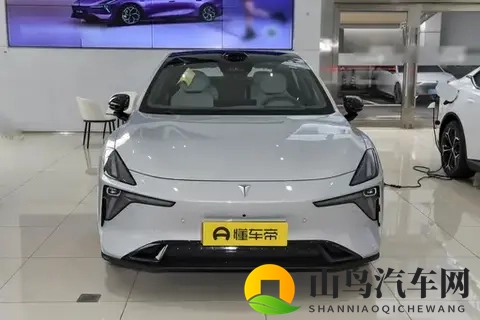 14万级中型轿跑，配激光雷达+磁流变悬架，深蓝L06实力如何？-3