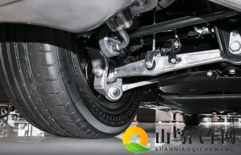 定位大型车，雷克萨斯LS配置分析，四款车型如何选？-2