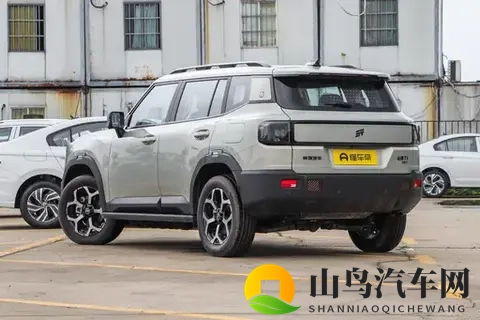 方盒子造型+插混动力,试驾捷途山海T1,家用、越野两不误!-2