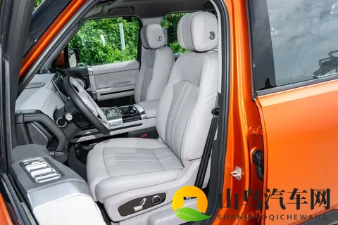 越野爱好者看过来！实地体验车续航 1400km 还标配三把锁-2