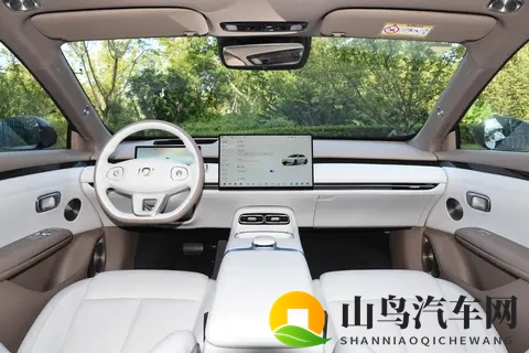 长续航代步车！宏光MINIEV长续航版来袭，售558万-1