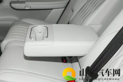 1898 万起买大 5 座,续航超 1600 km,2025款星纪元ET-3