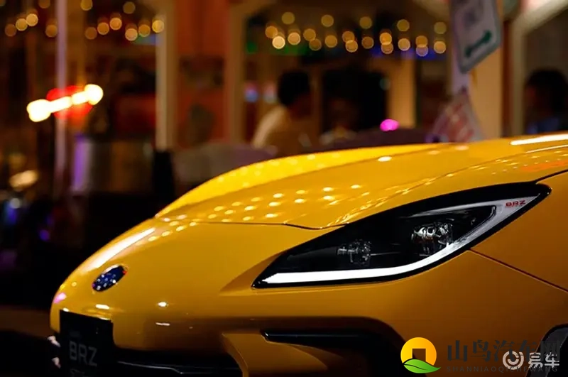 斯巴鲁BRZ黄色特别版预告图发布：搭STI套件_手动挡-1