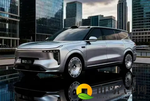 比问界M9尺寸更大续航更长 智己LS9的预售价简直贴脸开卷-3