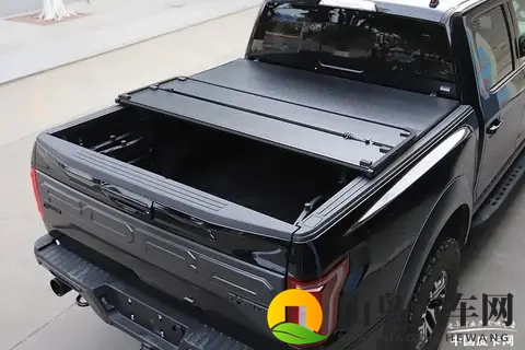 老妇的肉 舒服：汽车舒适新境界：揭秘极致驾驶体验-1