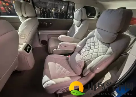 智己LS9正式上市 售价3228-3538万元-1