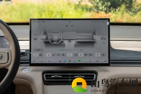 15万级7座SUV，带家人去露营，这车能当移动小房车-2