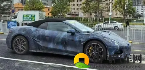 腾势Z敞篷跑车曝光！比亚迪的首款敞篷跑车！-1