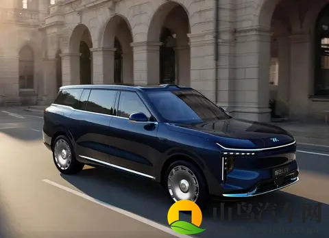 又一款旗舰SUV预售,配3把零重力座椅,增程车纯电续航可达402km-3