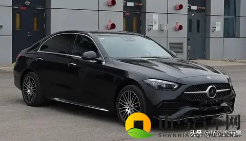 奔驰C级降价前兆？全系20T回归，功率150kW诚意不足-3