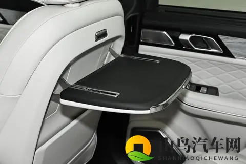 领克09限时优惠近3万,四驱+大六座,适合家用?-2