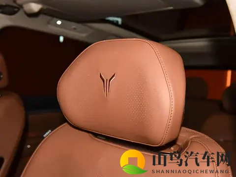 岚图泰山计划11月18日上市,品牌第30万辆整车同步下线-2