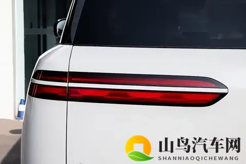 性能平权时代，30万级SUV还能卷出新花样吗？-1