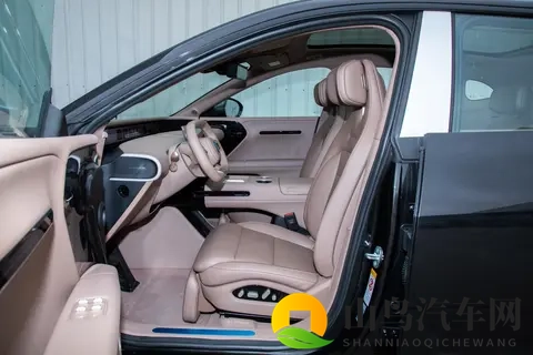 阿维塔07 2026款：科技豪华SUV，科技配置拉满，性价比出众-1