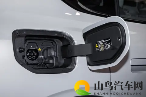 磁流变悬架+激光雷达，1399 万起，深蓝L06要火了？-1