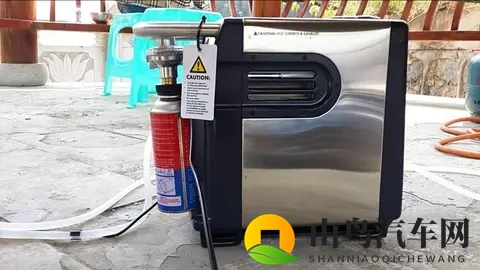 智己LS9后备箱的洗澡机和帐篷是巧思-1