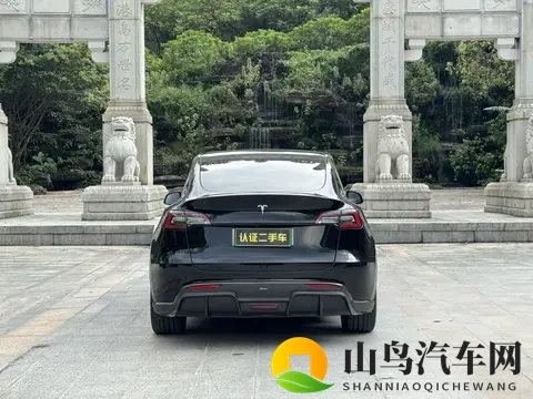15万多拿下Model Y，23年上牌，代步家用真香？-3