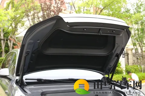 家庭 SUV 怎么选？对比大五座、大三排，乐道 L90 成绕不开的选择​-3