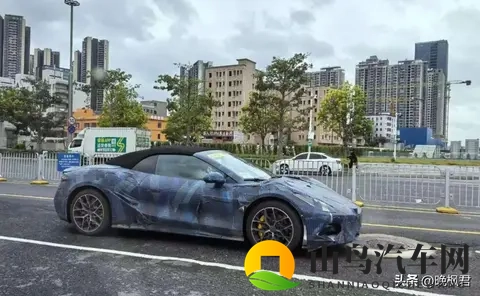 腾势新敞篷车谍照流出，概念车尾翼消失之谜，软顶真能撑住高速风-2