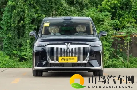 26款岚图梦想家告别“路怒症”与“停车慌”,家庭出行增强信心-3