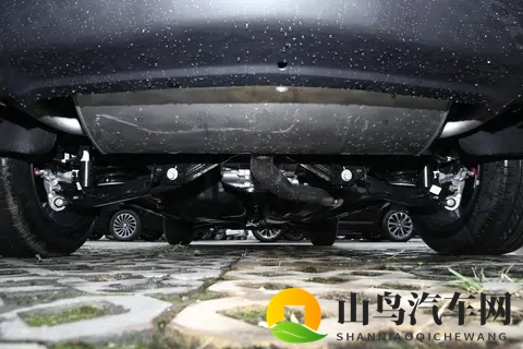 买美式豪华 SUV！2026 款凯迪拉克 XT5 哪个版本性价比高？-1