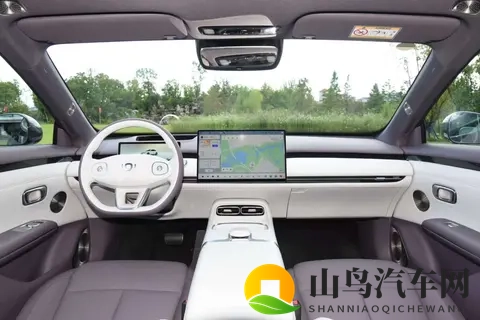 新款长安CS75 PLUS智慧冠军版，10.89万起售-1