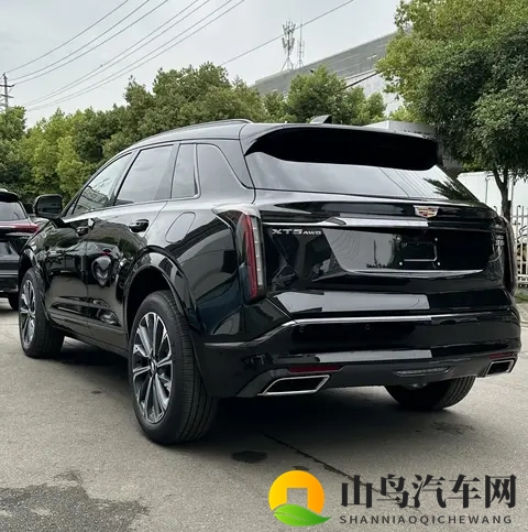 25万级凯迪拉克XT5,蜂鸟底盘够劲,后排空间却成遗憾-2