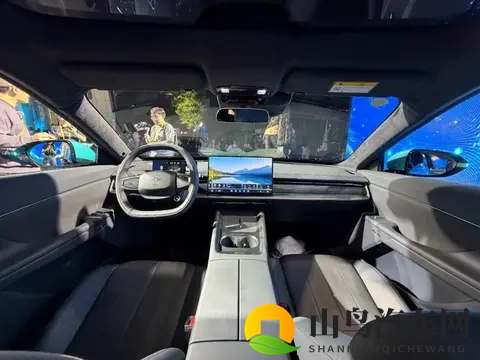 限时1399万起 全系标配激光雷达 东风奕派eπ007+正式上市-2