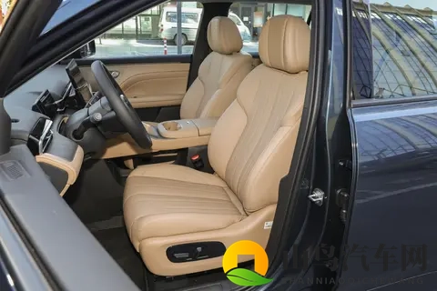 亏电油耗55L,续航1240km!AION i60增程版:20万配置竟卖12万多-3