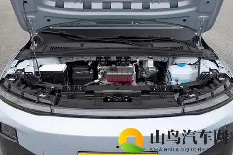 10万级纯电家轿的均衡标杆，它的“实在”，体现在每个细节-3